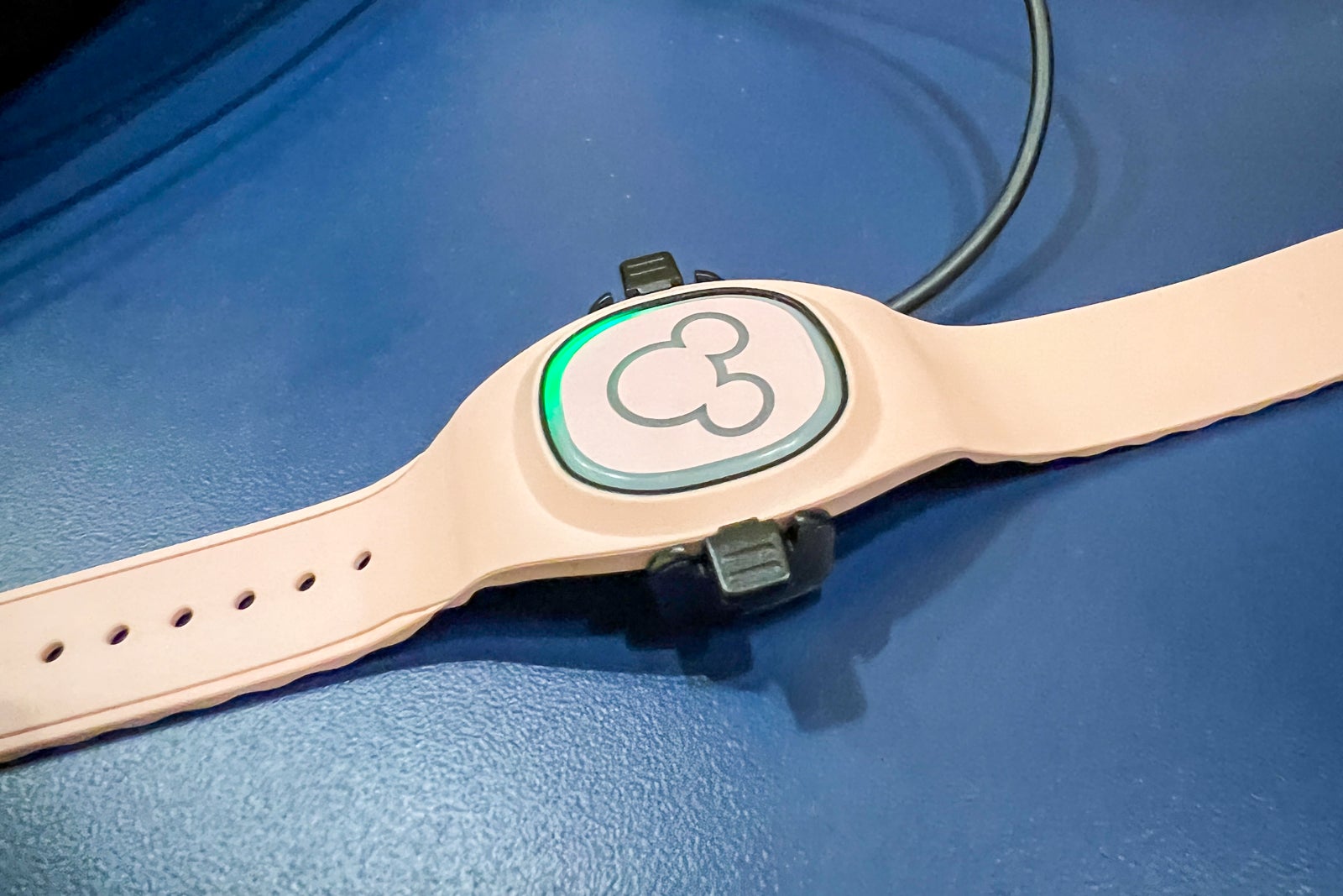 You are currently viewing Hands free fun: Disney Cruise Line introducing wearable DisneyBand+ to ships this summer