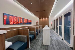 Read more about the article Delta makes drastic updates to Sky Club access, severely limits access via credit cards