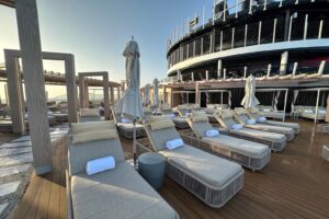Read more about the article The NCL Vibe Beach Club: All you need to know about this exclusive cruise ship space