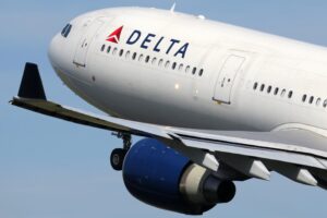 Read more about the article 16 ways to earn more Delta SkyMiles, from using credit cards to online shopping